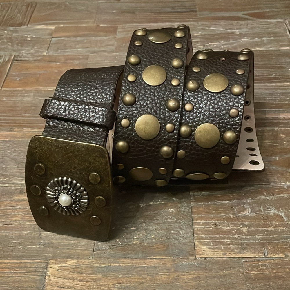 Steve Madden Brass Stud Pebbled Leather Belt🖤